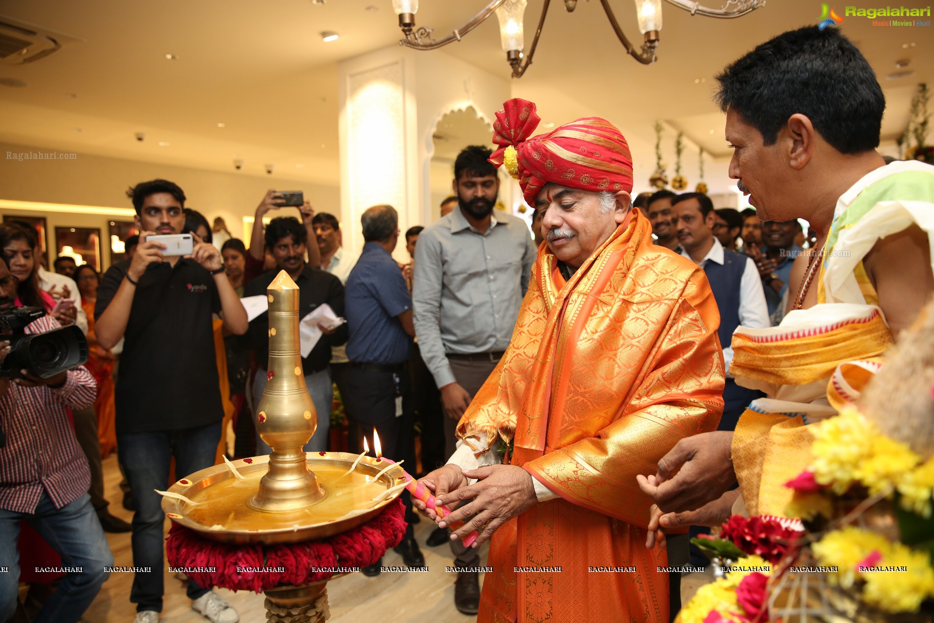 Tanishq Jewellery Launches Their New Store at Begumpet