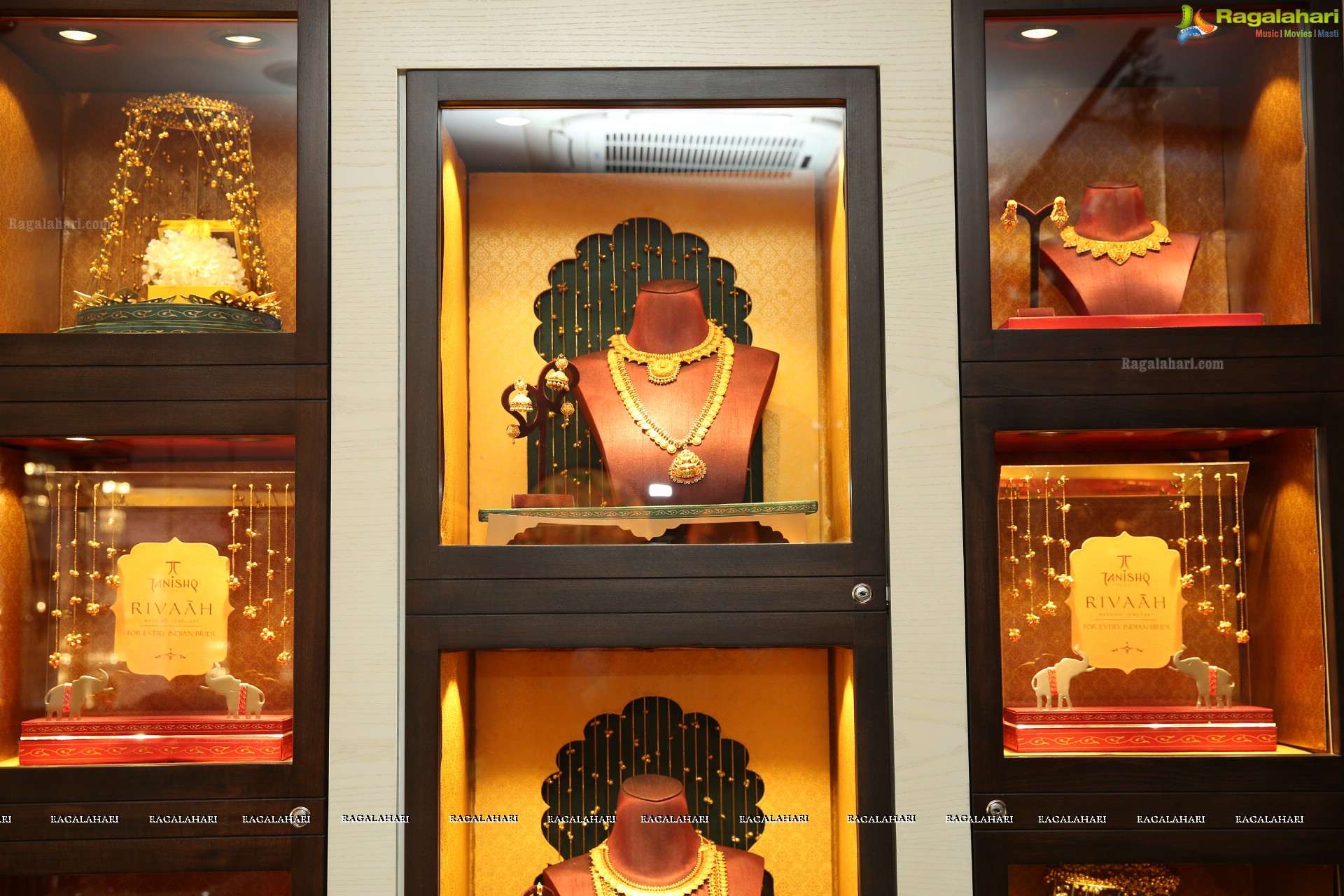 Tanishq Jewellery Launches Their New Store at Begumpet