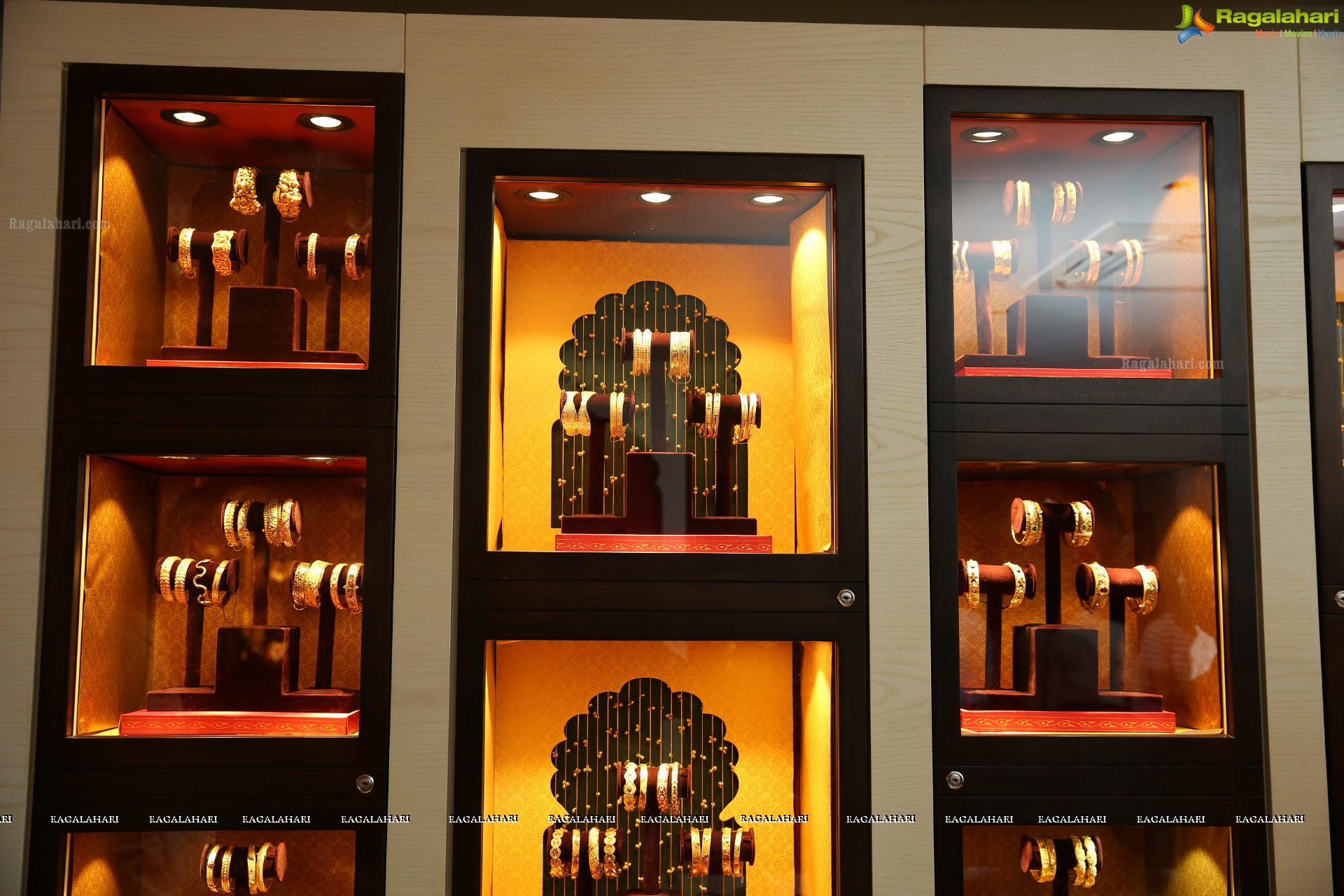 Tanishq Jewellery Launches Their New Store at Begumpet