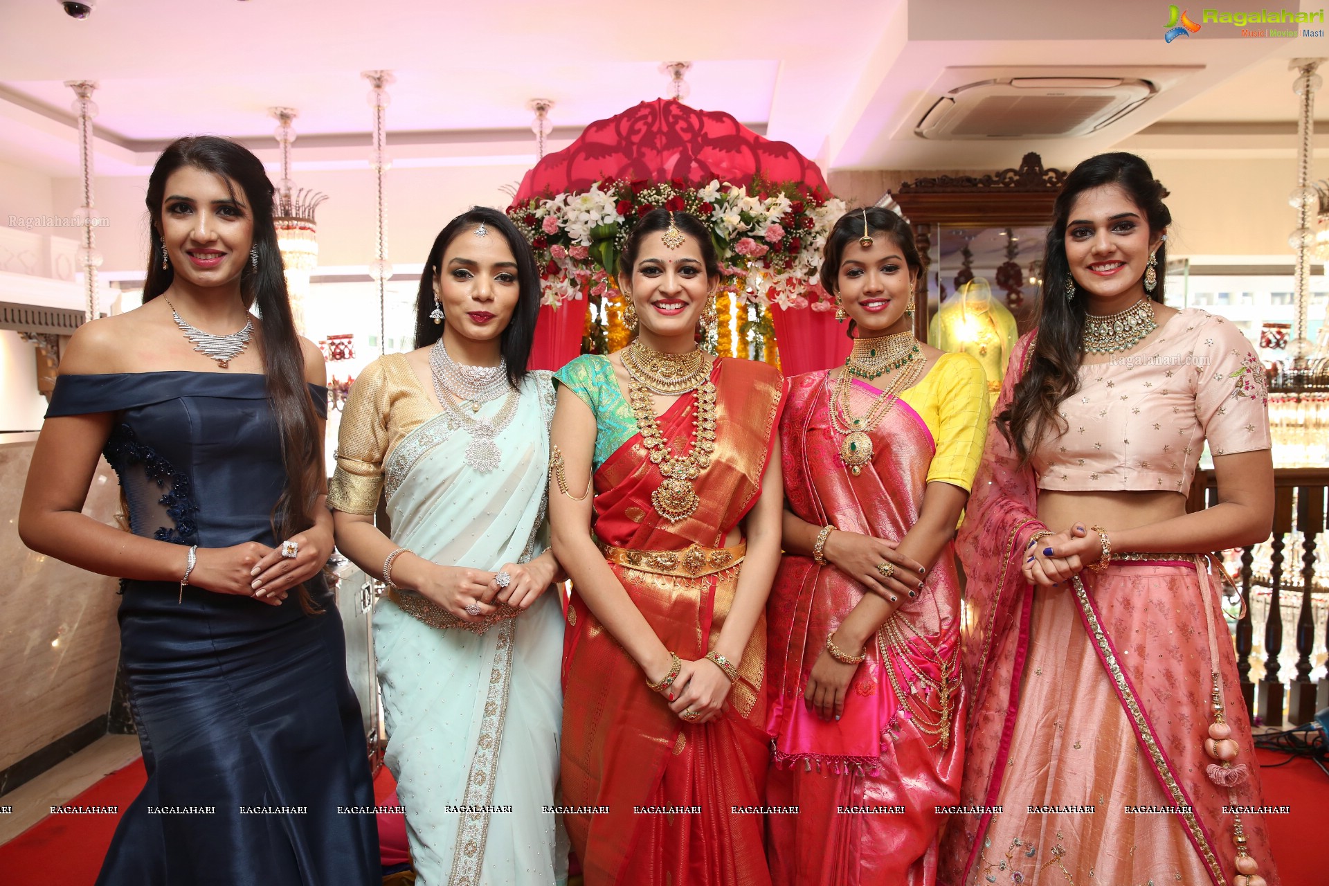 Tanishq Jewellery Launches Their New Store at Begumpet