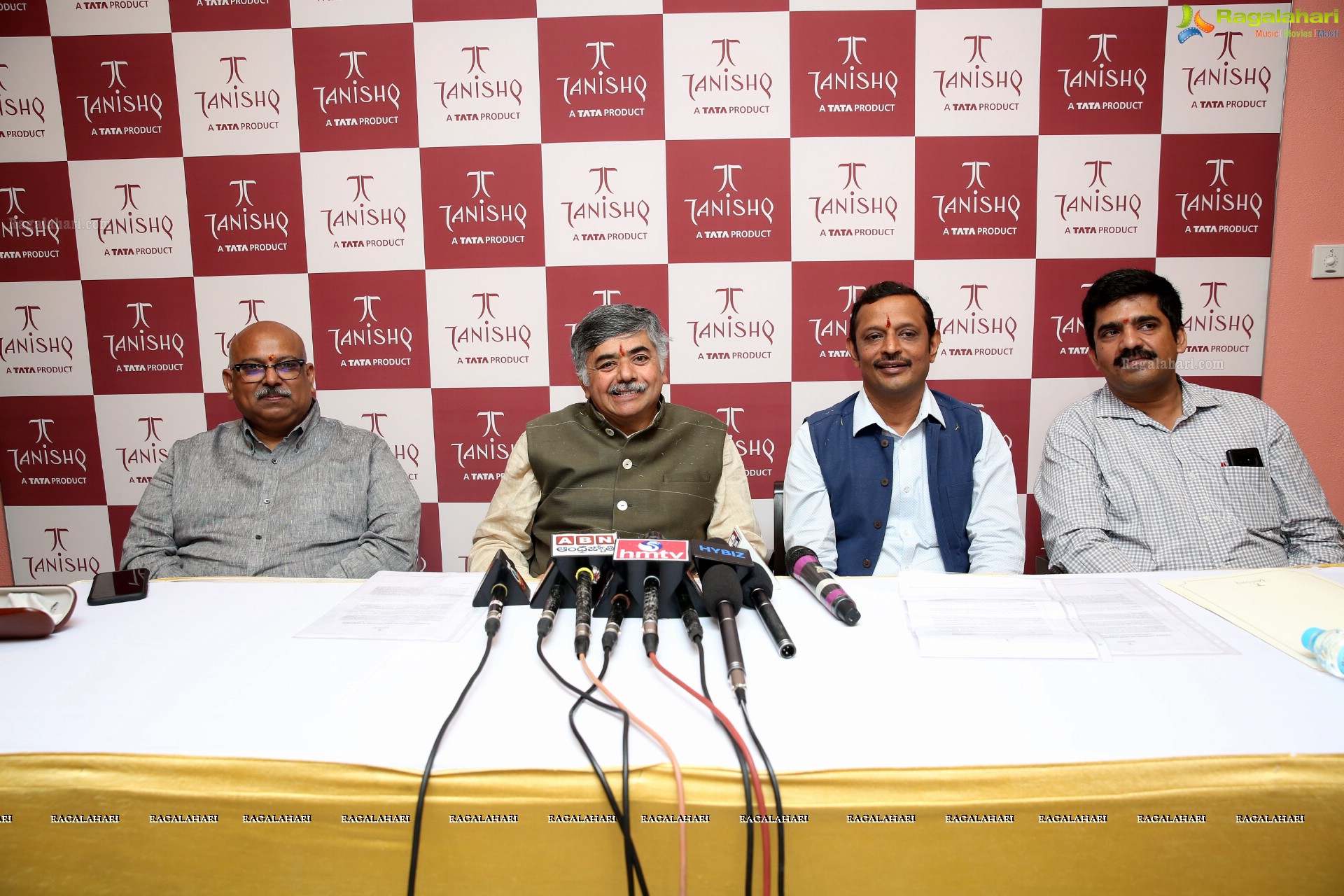 Tanishq Jewellery Launches Their New Store at Begumpet