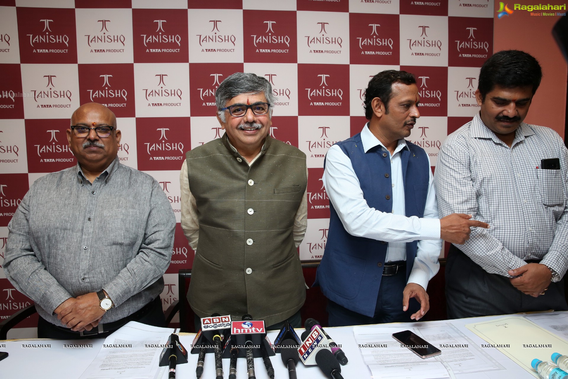 Tanishq Jewellery Launches Their New Store at Begumpet