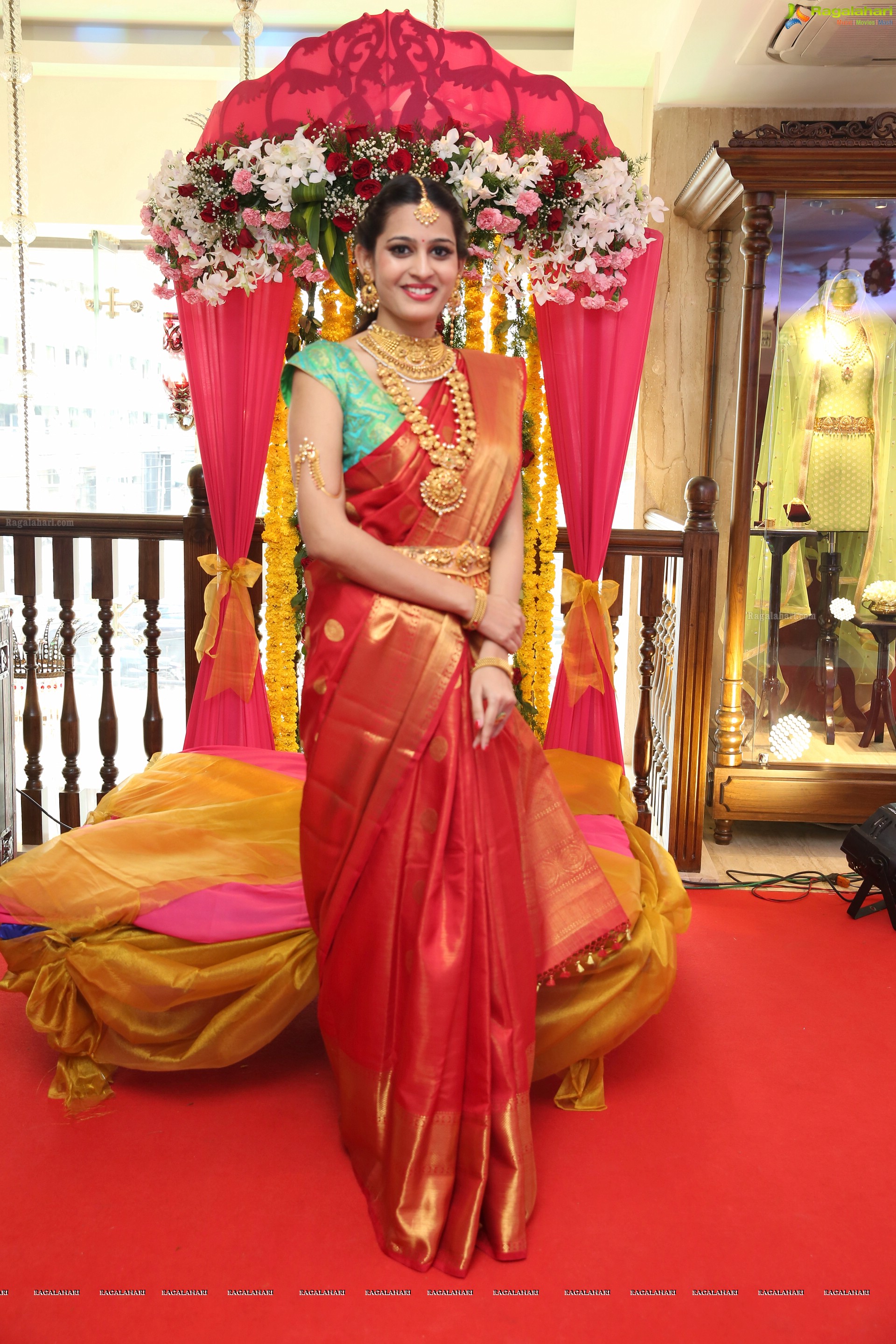 Tanishq Jewellery Launches Their New Store at Begumpet