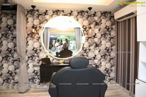 Tanya Bansal - Make Up Studio & Nail Design Opening