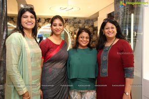 Tanya Bansal - Make Up Studio & Nail Design Opening