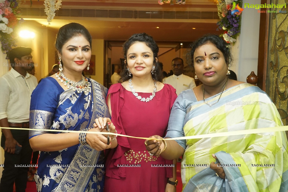 Trendz Vivah Collection Expo Launch at Taj Krishna