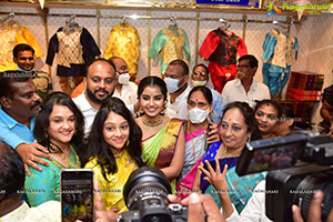 Anupama Parameshwaran Launches Kisan Fashion Mall at Nirmal