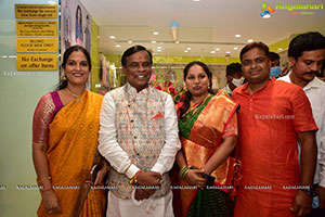 Anupama Parameshwaran Launches Kisan Fashion Mall at Nirmal