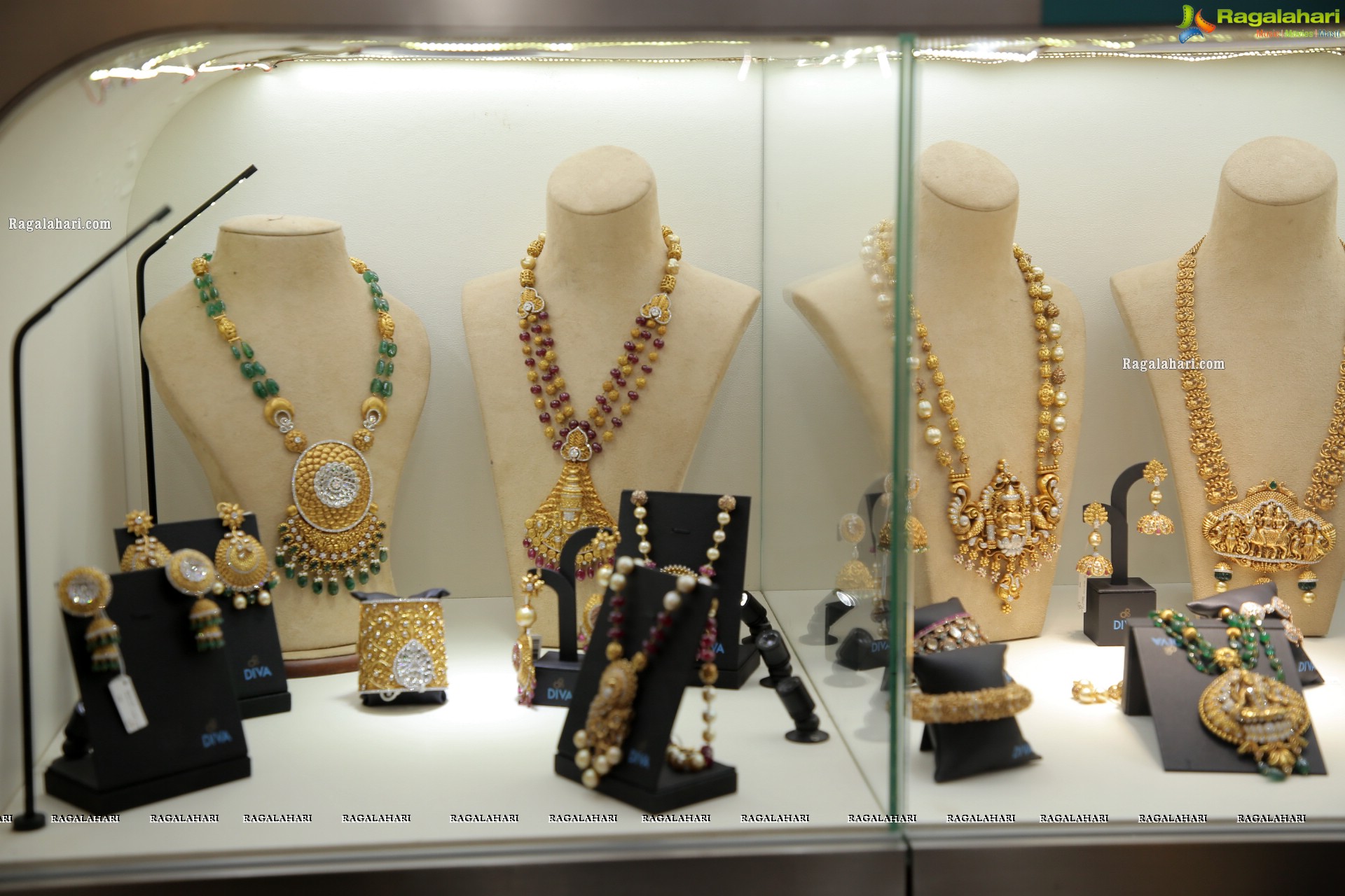 Diva Jewellery Exhibition Begins at Hotel Park Hyatt