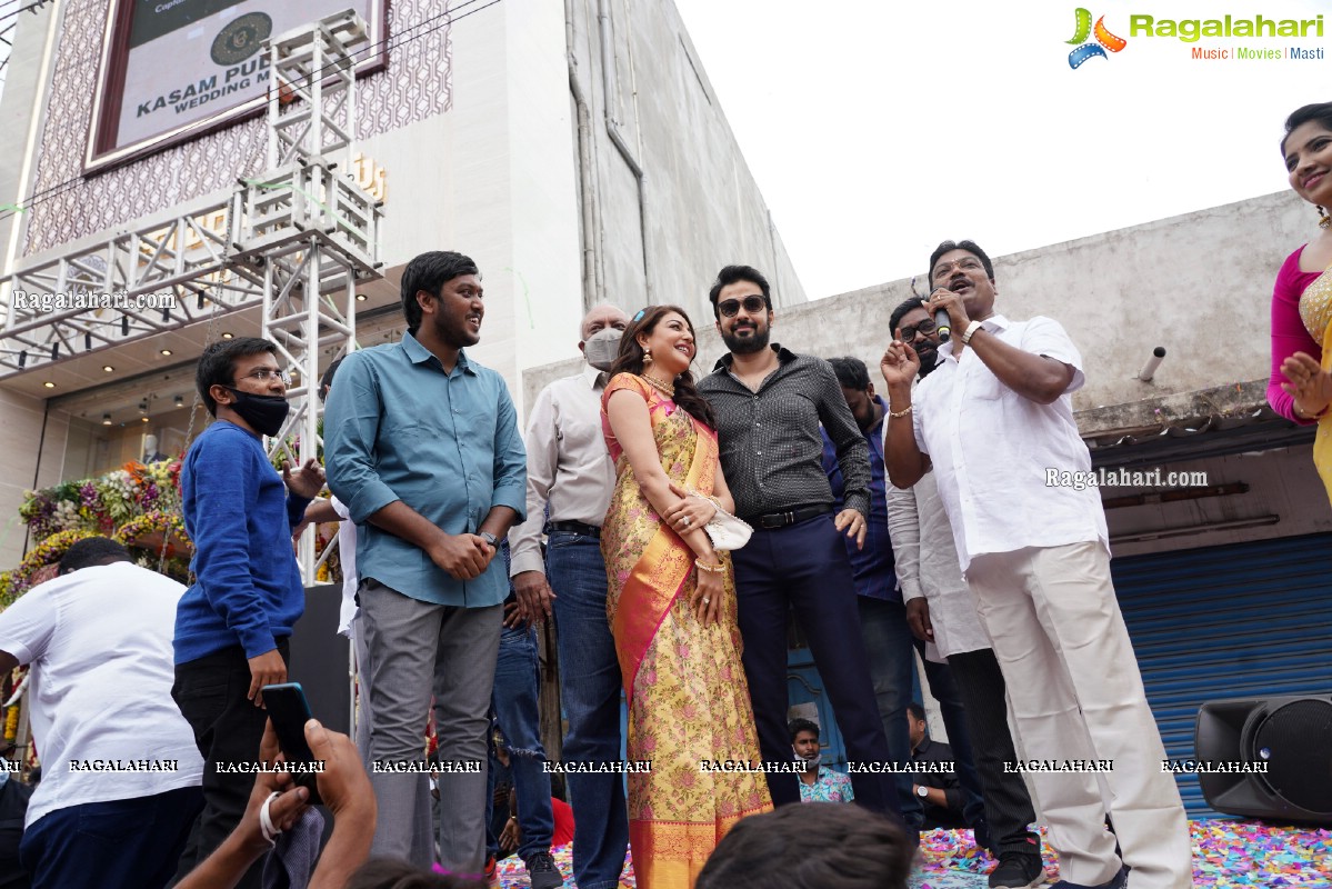 Kajal Aggarwal Launches Kasam Pullaiah Shopping Mall in Warangal Along with Husband Gautham