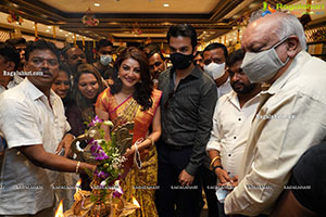 Kajal Aggarwal Launches Kasam Pullaiah Shopping Mall WRGL