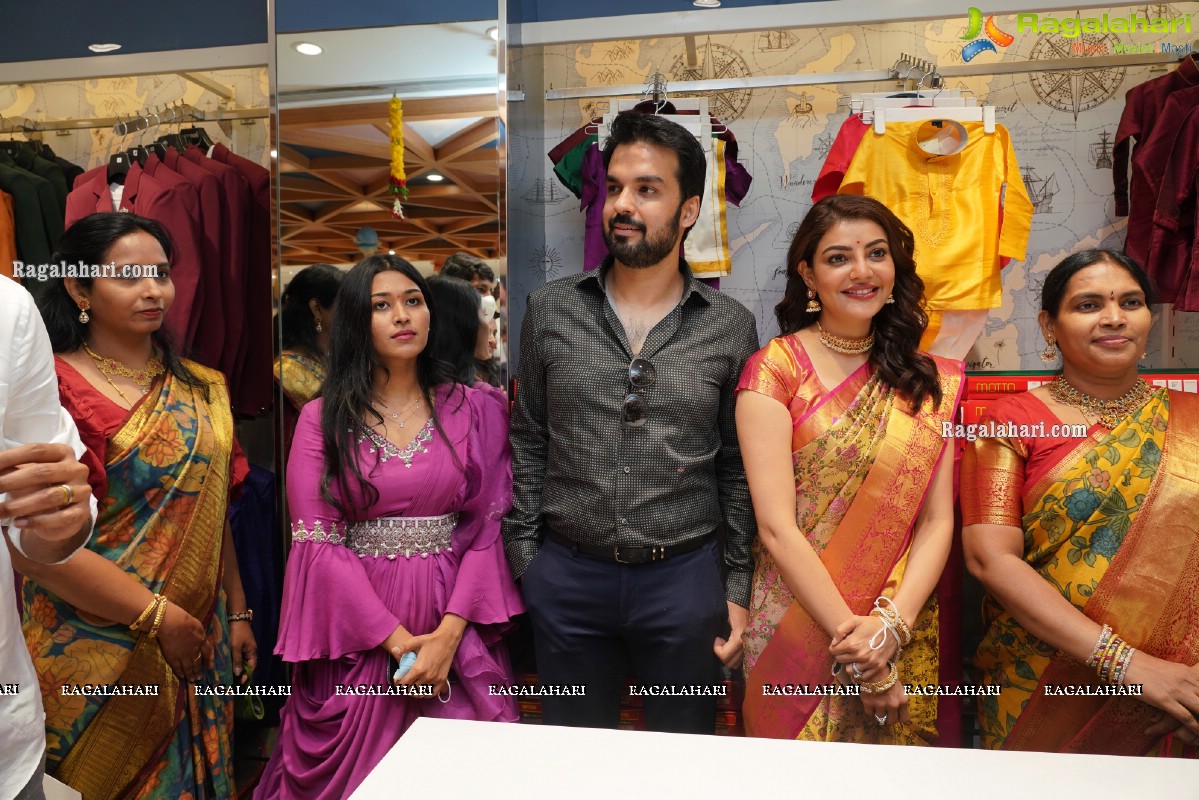 Kajal Aggarwal Launches Kasam Pullaiah Shopping Mall in Warangal Along with Husband Gautham