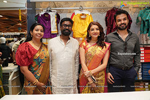 Kajal Aggarwal Launches Kasam Pullaiah Shopping Mall WRGL