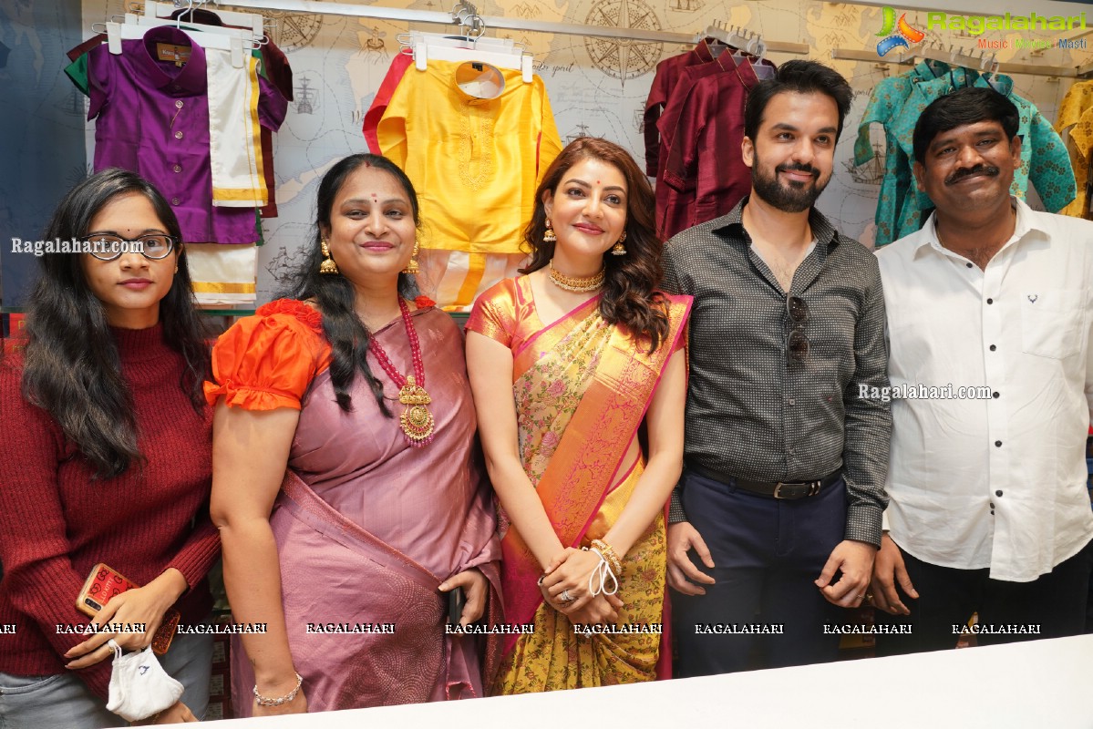 Kajal Aggarwal Launches Kasam Pullaiah Shopping Mall in Warangal Along with Husband Gautham