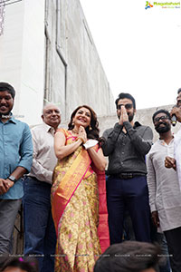 Kajal Aggarwal Launches Kasam Pullaiah Shopping Mall WRGL