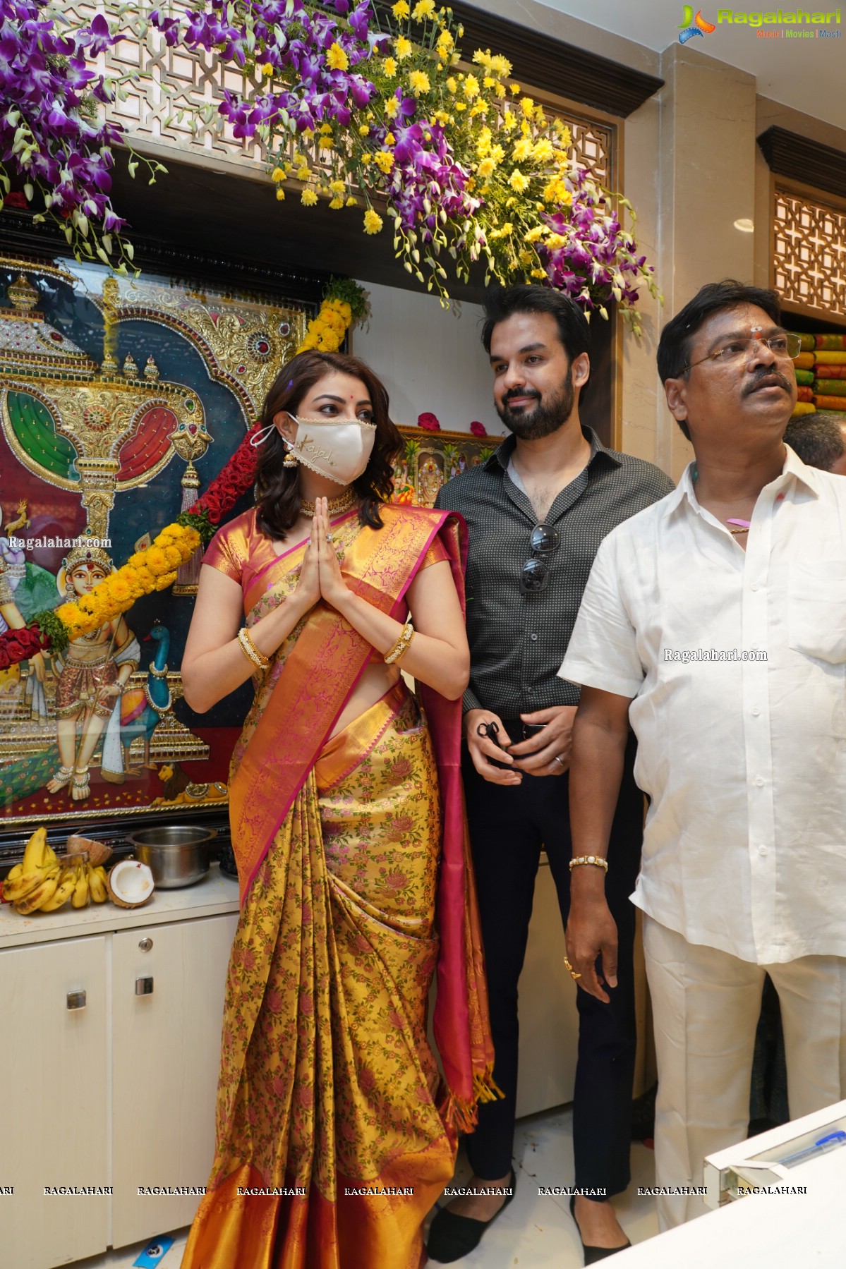 Kajal Aggarwal Launches Kasam Pullaiah Shopping Mall in Warangal Along with Husband Gautham