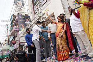 Kajal Aggarwal Launches Kasam Pullaiah Shopping Mall WRGL