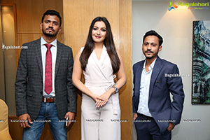 Catherine Tresa Launches Limousine Cabs Limited