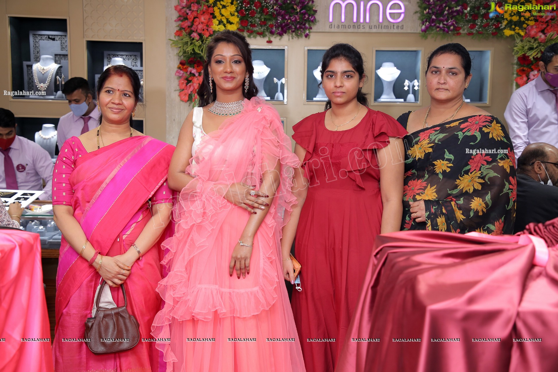 Malbar Gold & Diamonds ‘Mine’ Diamond Jewellery Showcase at Kukatpally Store