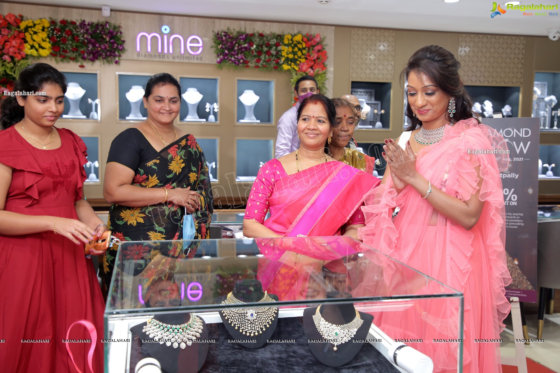 Malbar Gold & Diamonds ‘Mine’ Diamond Jewellery Showcase at Kukatpally Store