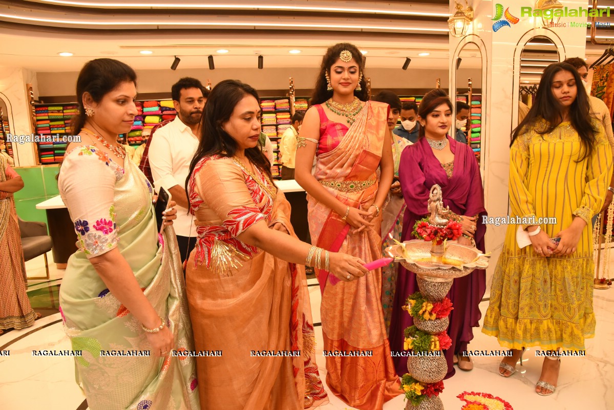 Faria Abdullah Launches Mandir New Shopping Mall At Patny Center, Secunderabad