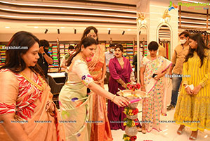 Faria Abdullah Launches Mandir New Shopping Mall At Patny