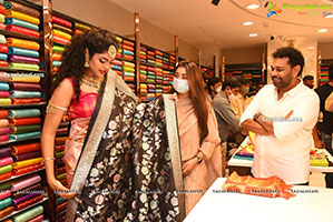 Faria Abdullah Launches Mandir New Shopping Mall At Patny