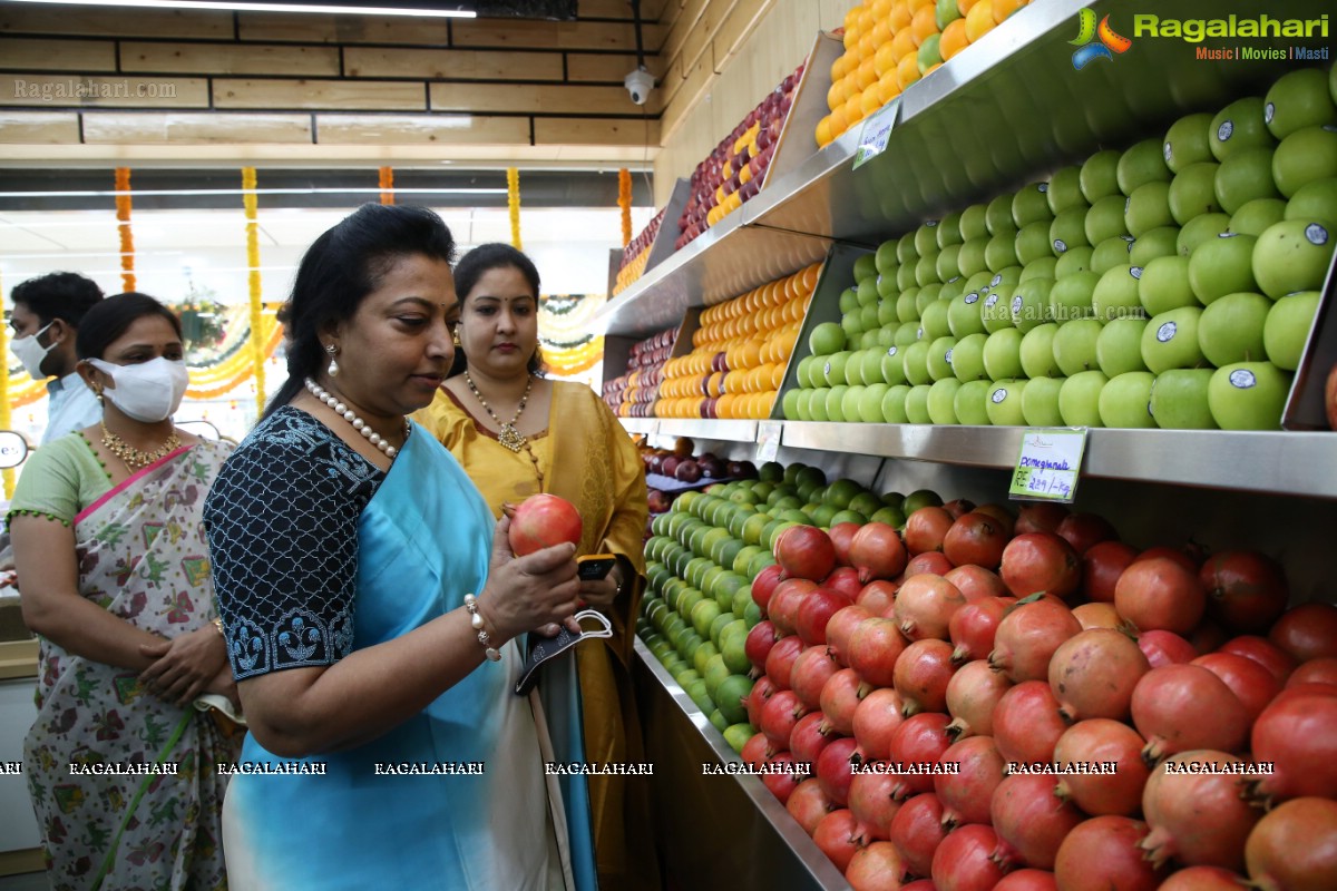 Nandamuri Vasundhara Devi Inaugurates Pure-O-Natural Fruits and Vegetables at Madhapur, Hyderabad