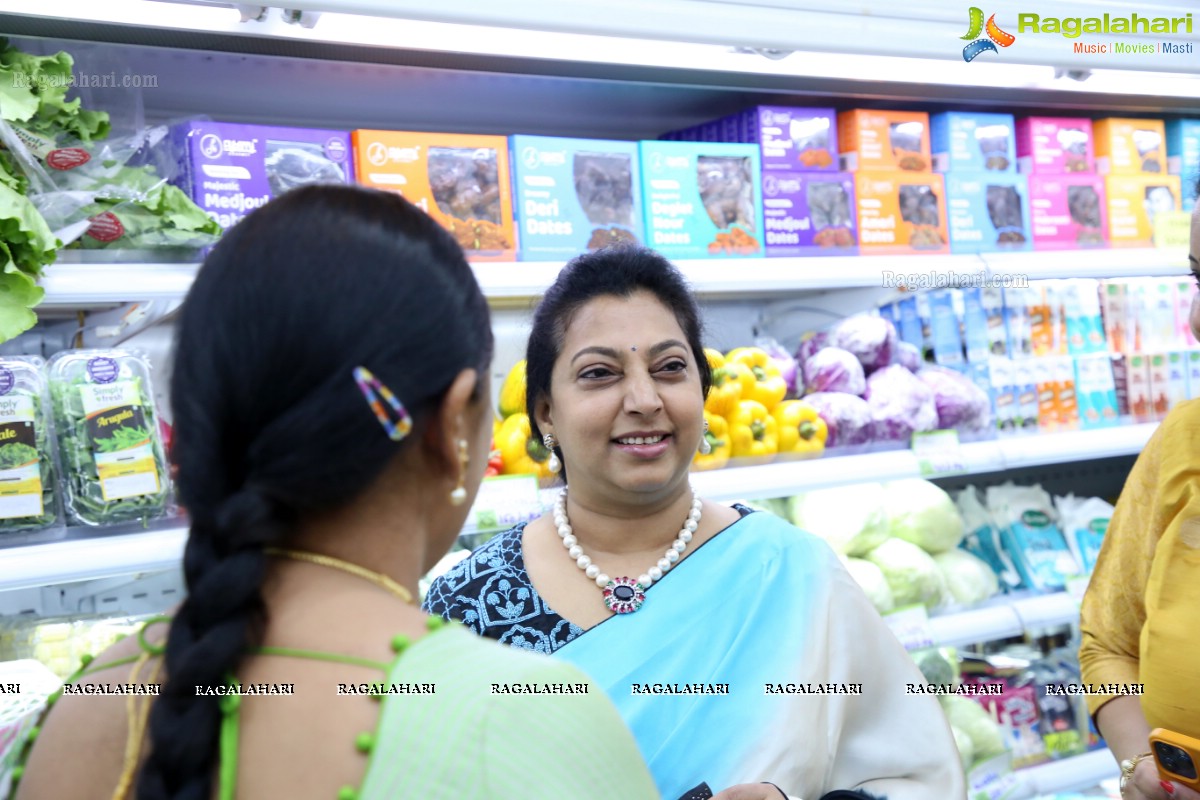 Nandamuri Vasundhara Devi Inaugurates Pure-O-Natural Fruits and Vegetables at Madhapur, Hyderabad