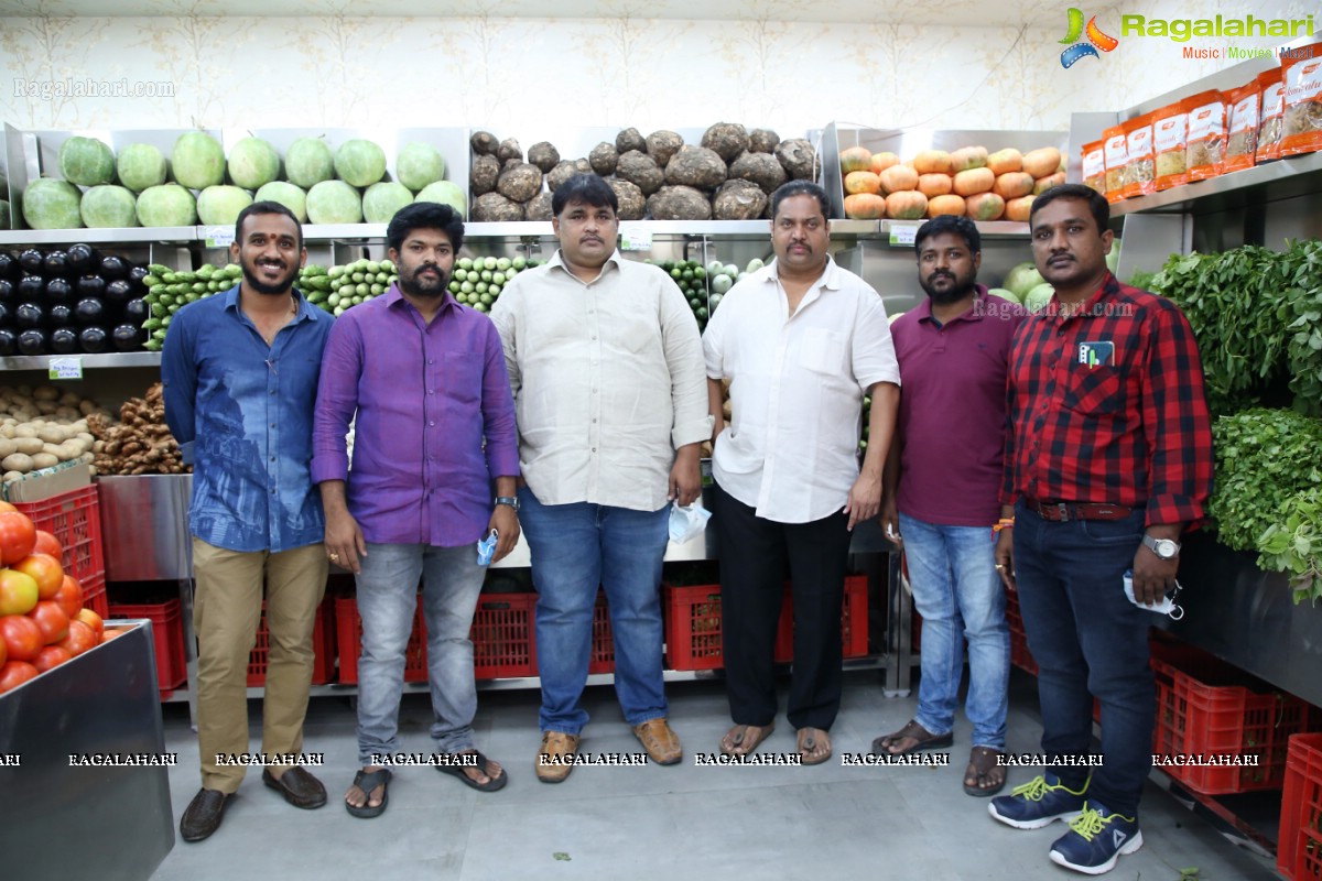 Nandamuri Vasundhara Devi Inaugurates Pure-O-Natural Fruits and Vegetables at Madhapur, Hyderabad