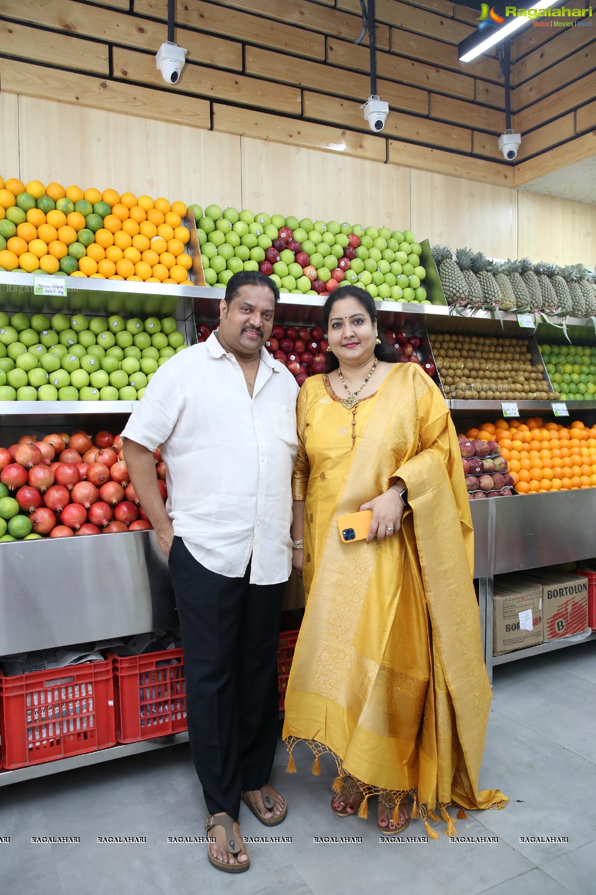 Nandamuri Vasundhara Devi Inaugurates Pure-O-Natural Fruits and Vegetables at Madhapur, Hyderabad