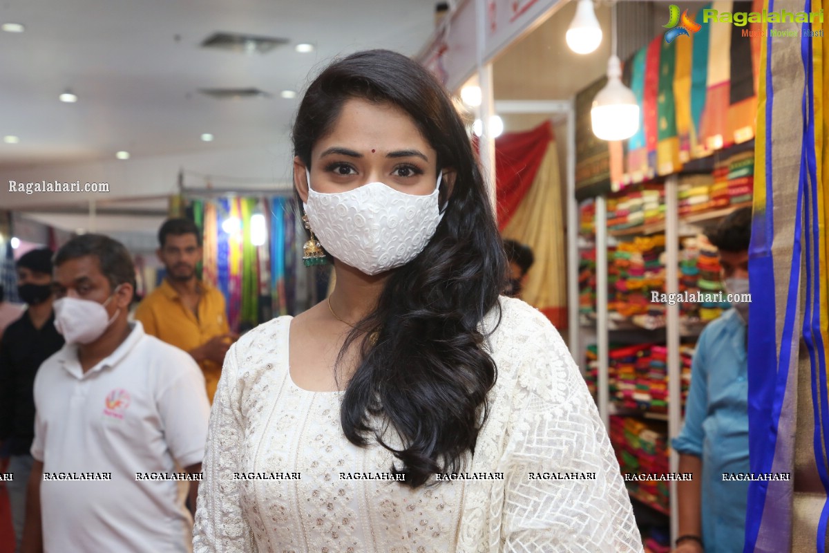 Sandhya Raju Inaugurates Silk India Expo August 2021 at Shilpakala Vedika