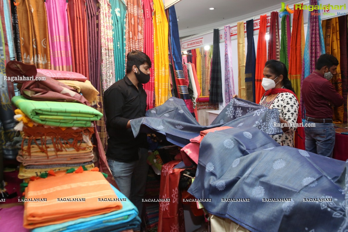 Sandhya Raju Inaugurates Silk India Expo August 2021 at Shilpakala Vedika