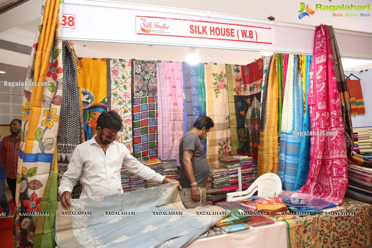 Sandhya Raju Inaugurates Silk India Expo August 2021 at Shilpakala Vedika