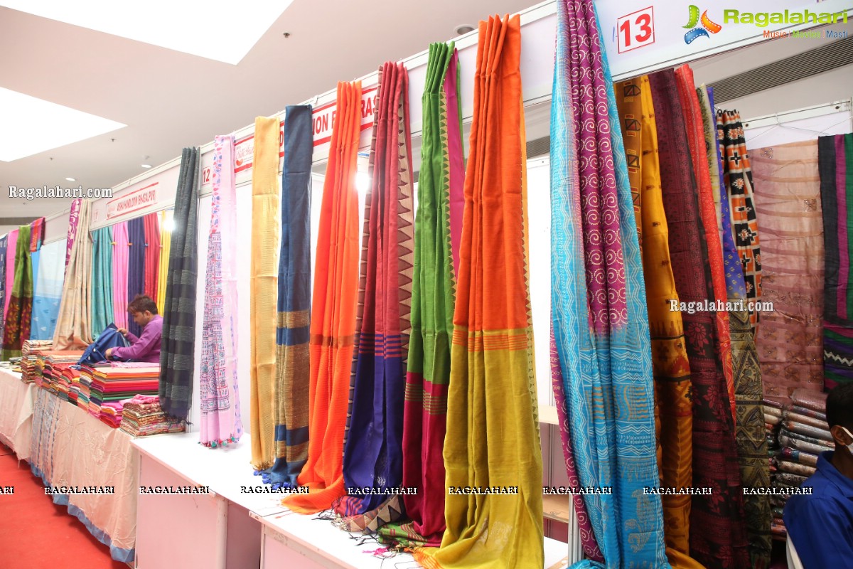 Sandhya Raju Inaugurates Silk India Expo August 2021 at Shilpakala Vedika