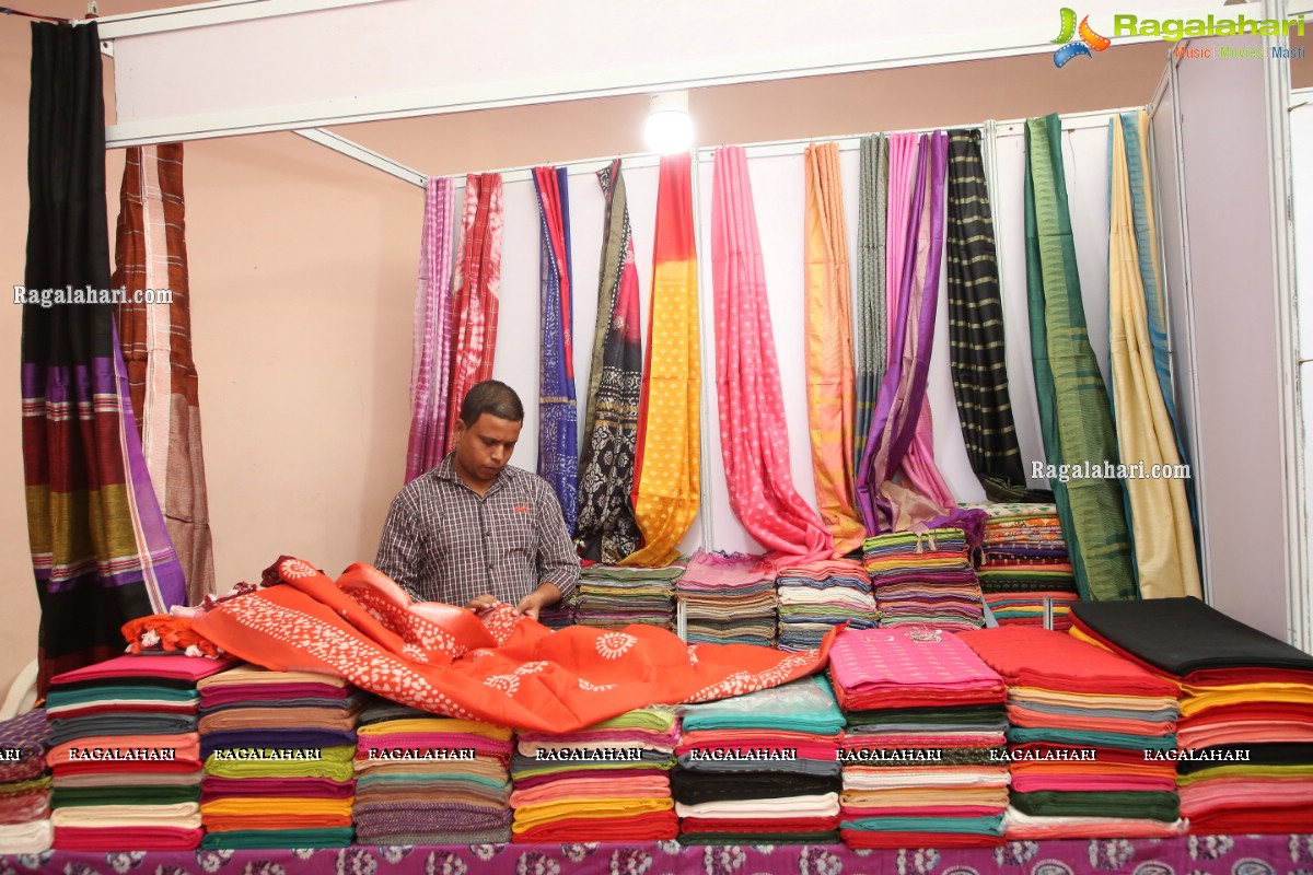 Sandhya Raju Inaugurates Silk India Expo August 2021 at Shilpakala Vedika