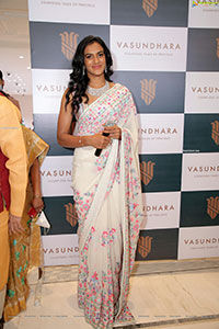 PV Sindhu Inaugurates Vasundhara Flagship Jewellery Showroom