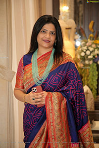 PV Sindhu Inaugurates Vasundhara Flagship Jewellery Showroom