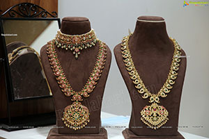 Zak Jewels Expo Kicks Off at at Taj Krishna