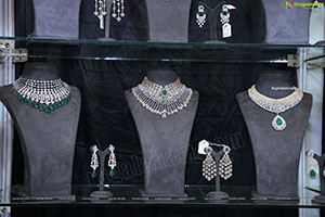 Zak Jewels Expo Kicks Off at at Taj Krishna