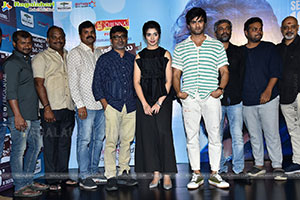 Aa Ammayi Gurinchi Meeku Cheppali Song Launch