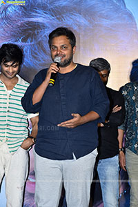 Aa Ammayi Gurinchi Meeku Cheppali Song Launch