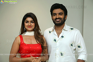 Nenu Meeku Baga Kavalsinavadini Movie Song Launch