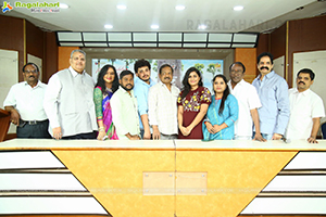 Naa Ventapaduthunna Chinnadevadamma Movie Press Meet