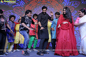 Ranga Ranga Vaibhavanga Movie Pre-Release Event