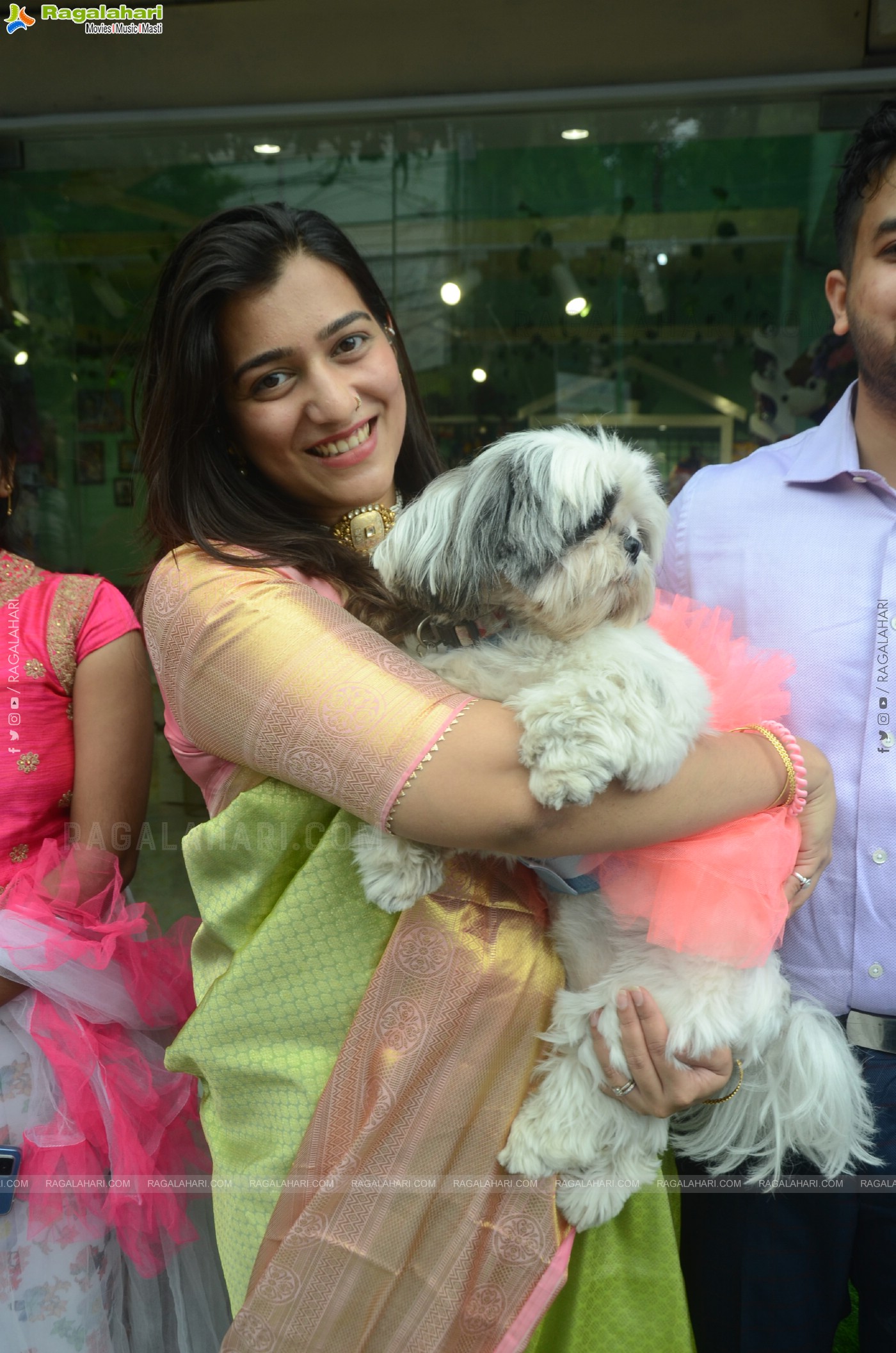 Dog-O-Bow 3rd outlet opened in Banjara Hills