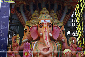 Khairatabad Ganesh 2025 as Vishwashanti Maha Shakti Ganapati