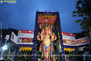Khairatabad Ganesh 2025 as Vishwashanti Maha Shakti Ganapati