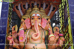 Khairatabad Ganesh 2025 as Vishwashanti Maha Shakti Ganapati