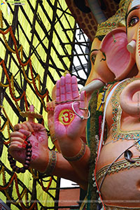 Khairatabad Ganesh 2025 as Vishwashanti Maha Shakti Ganapati